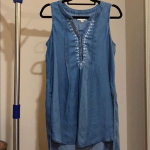Denim hi/low sleeveless blouse